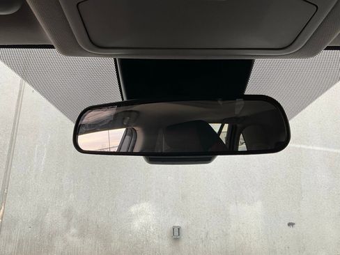 Used 2025 Toyota RAV4 XLE image 18