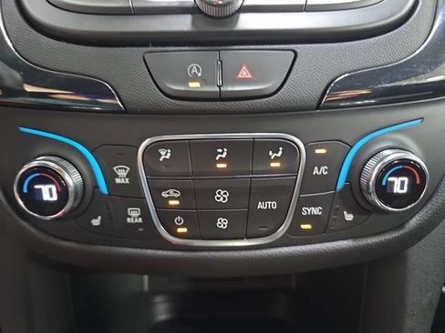 Used 2024 Chevrolet Equinox RS AWD/4WD image 23