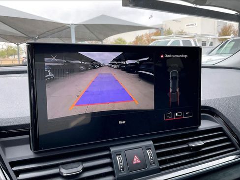 Used 2025 Audi Q5 2.0T Premium image 24