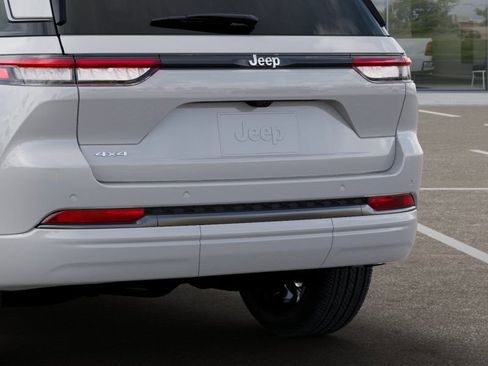 New 2026 Jeep Grand Cherokee Limited image 13