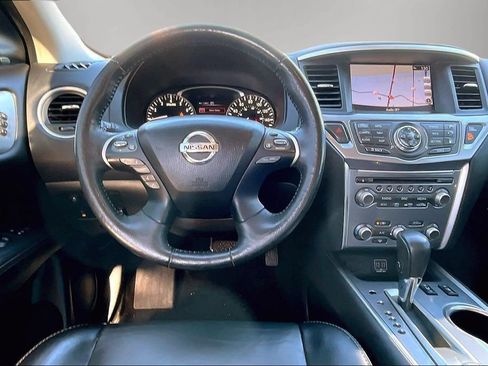 Used 2018 Nissan Pathfinder SL w/ Midnight Edition Package AWD/4WD image 8