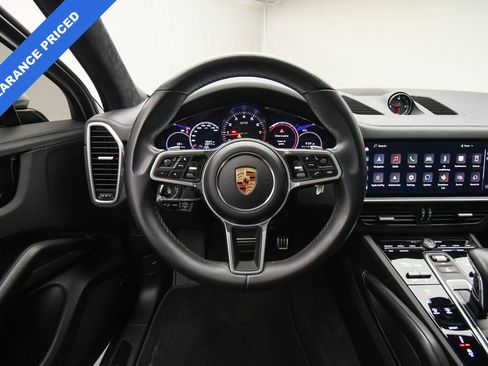 Used 2023 Porsche Cayenne GTS image 14