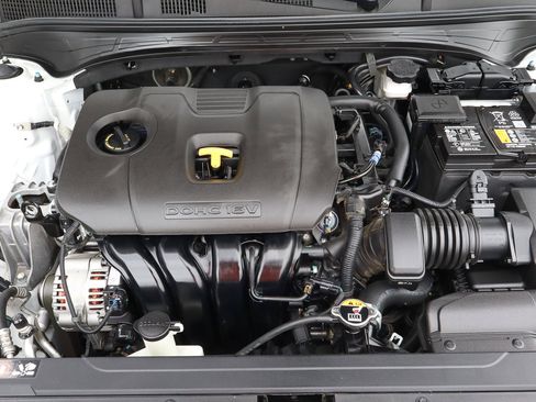 Used 2023 Kia Forte LXS image 18