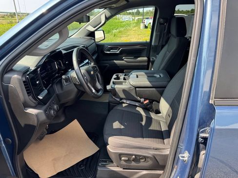 Used 2024 Chevrolet Silverado 1500 LT w/ LPO, Liner Protection Package AWD/4WD image 11