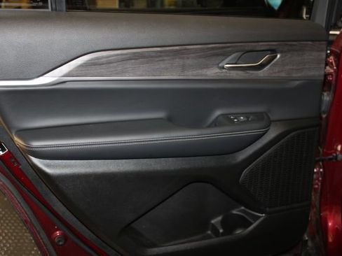 Used 2024 Jeep Grand Cherokee L Limited image 31