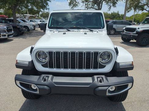 New 2026 Jeep Wrangler Unlimited Sahara AWD/4WD image 3