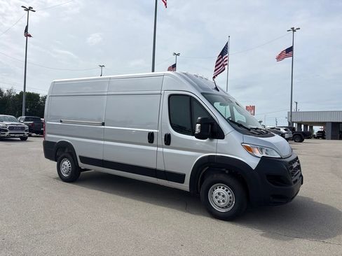 New 2026 RAM ProMaster 2500 w/ Cold Weather Group FWD image 1
