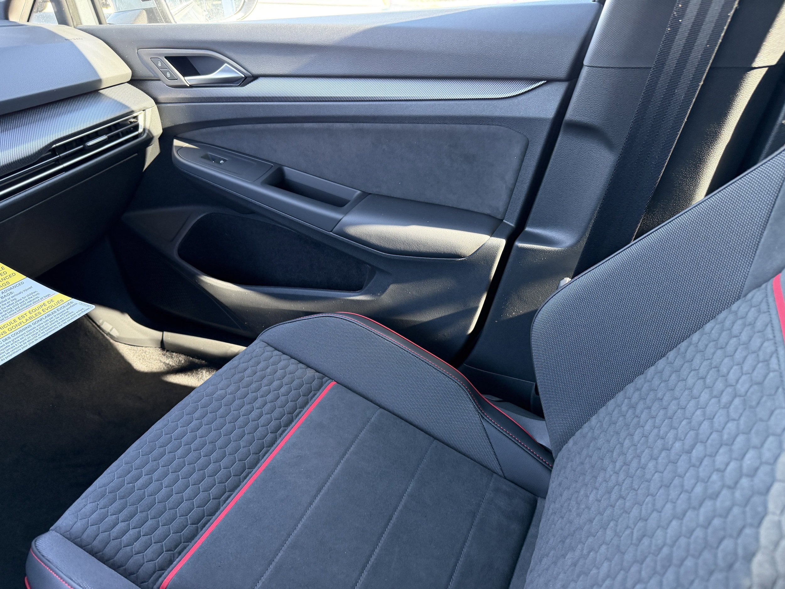 New 2026 Volkswagen GTI SE FWD image 15