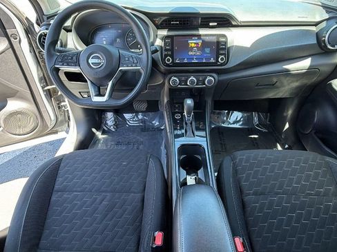 Used 2024 Nissan Kicks SV FWD image 26