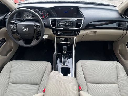 Used 2017 Honda Accord LX image 15