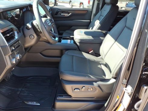New 2026 GMC Yukon Denali w/ LPO, Floor Liner Package image 14