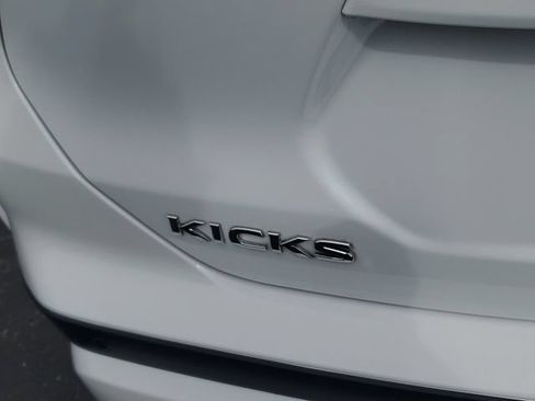 Certified 2025 Nissan Kicks Play S FWD image 7