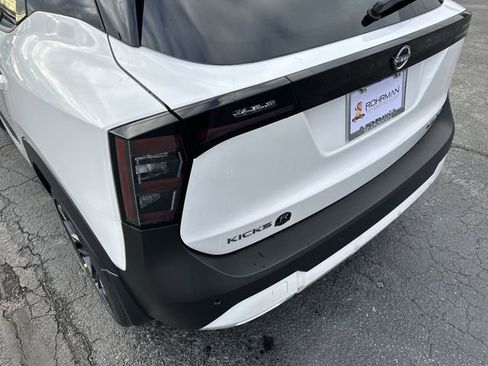 New 2026 Nissan Kicks SR w/ SR Premium Package image 29