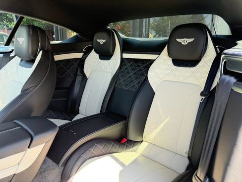 Used 2020 Bentley Continental GT V8 AWD/4WD image 15