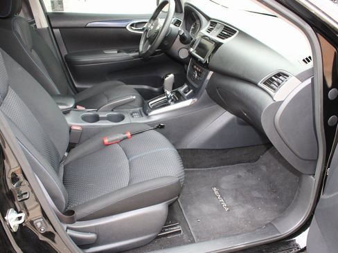 Used 2019 Nissan Sentra SR image 16