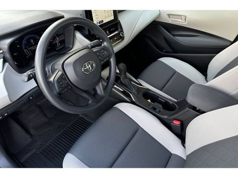New 2026 Toyota Corolla LE w/ LE Premium Package FWD image 10