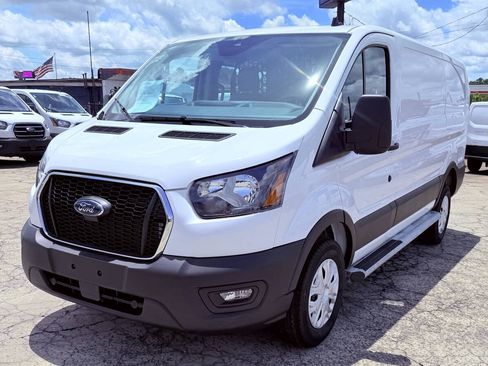 Used 2025 Ford Transit 250 Low Roof w/ Exterior Upgrade Package RWD image 4