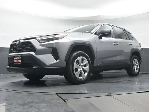 Certified 2023 Toyota RAV4 LE AWD/4WD image 26