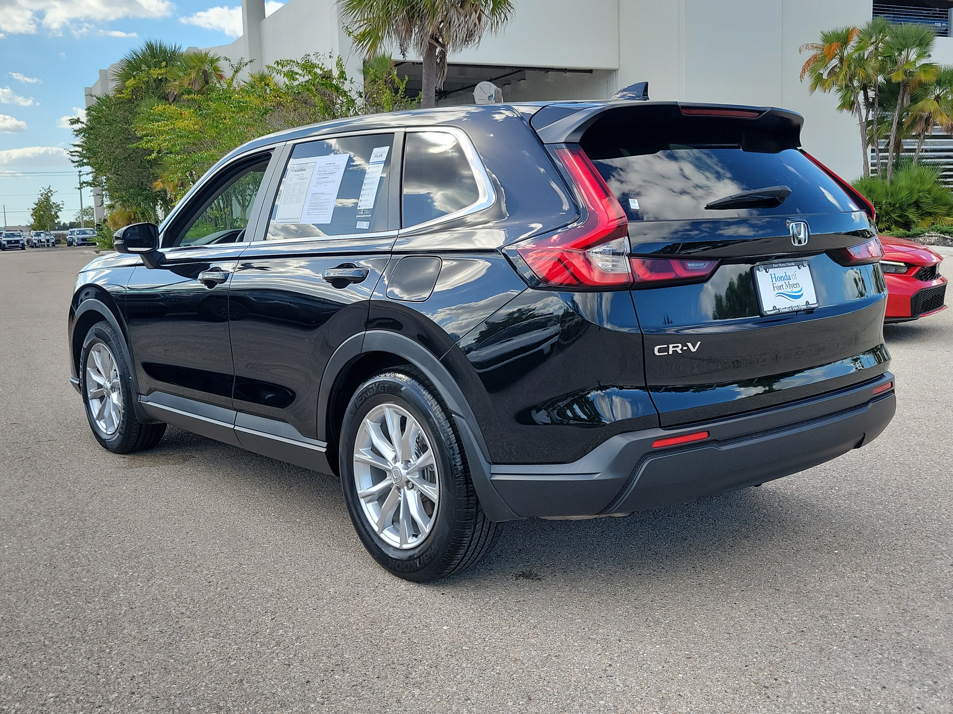 Used 2024 Honda CR-V EX image 4