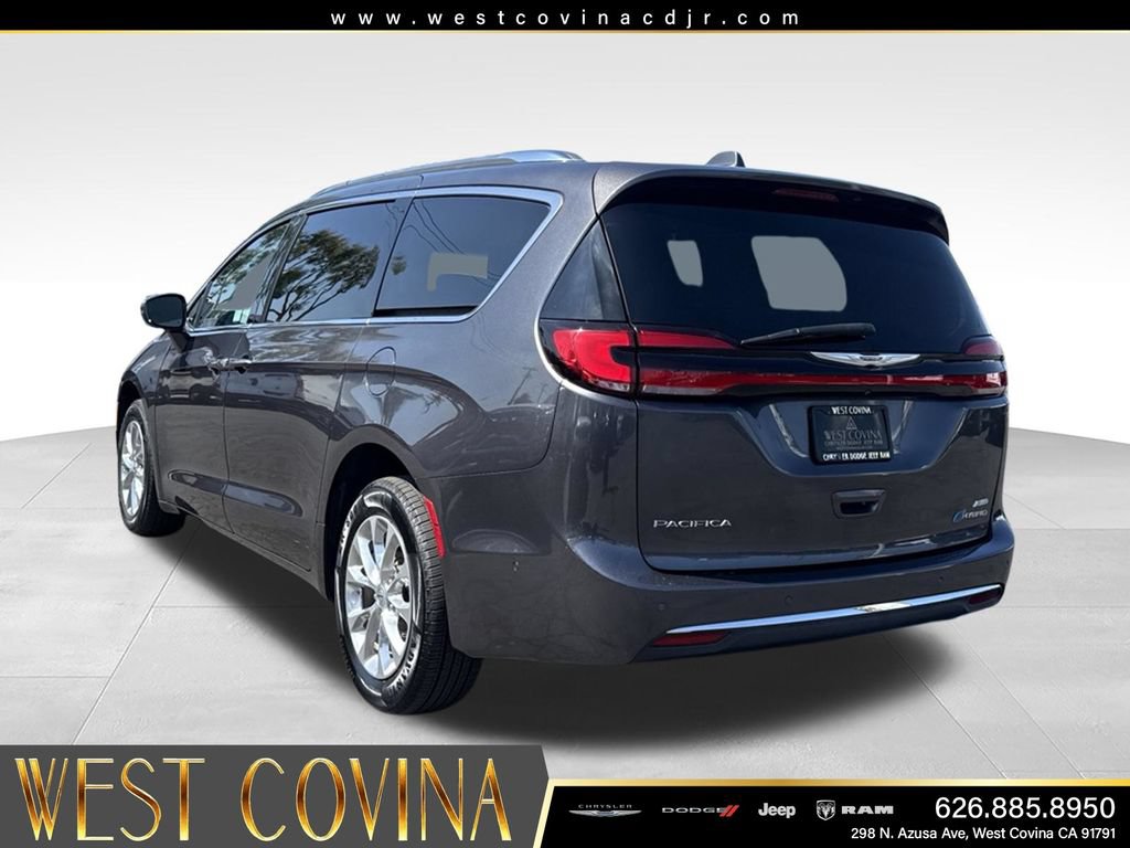 Used 2021 Chrysler Pacifica Touring-L w/ Premium & Safety Sphere Group AWD/4WD image 8