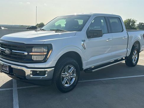 Used 2025 Ford F150 XLT w/ Equipment Group 301A Standard AWD/4WD image 10