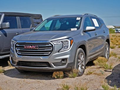 Used 2024 GMC Terrain SLT