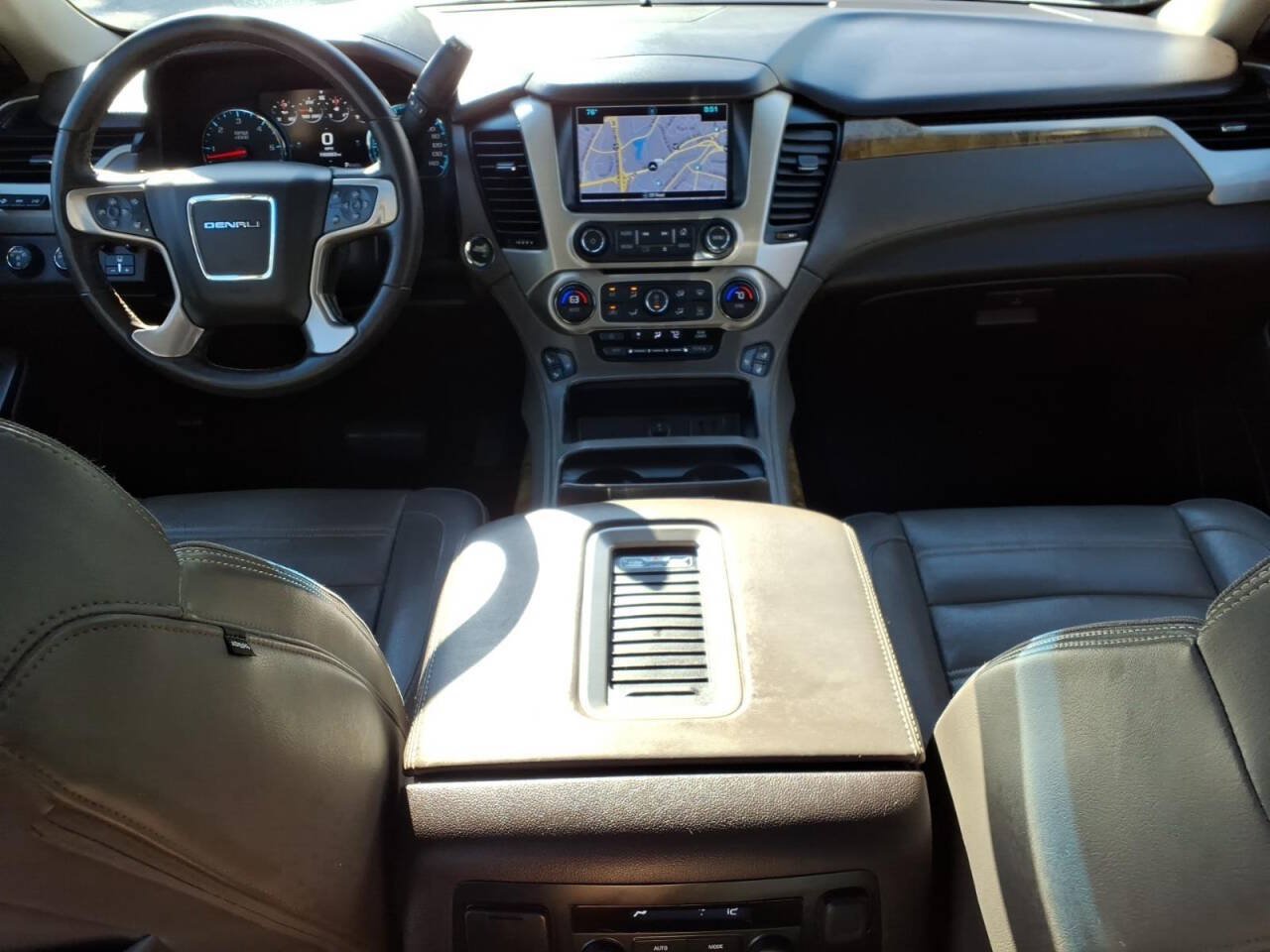 Used 2017 GMC Yukon Denali w/ Open Road Package AWD/4WD image 12