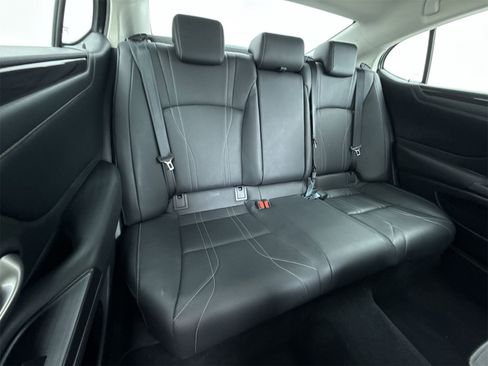 Used 2019 Lexus ES 350 Luxury image 45