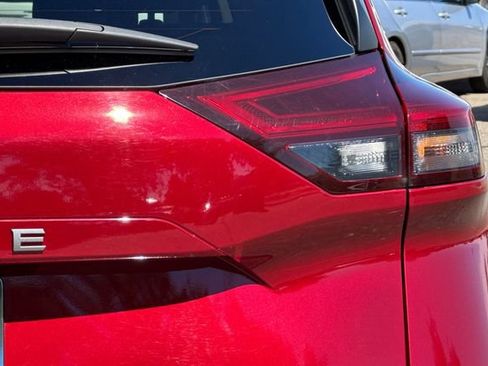 Used 2024 Nissan Rogue SV AWD/4WD image 50