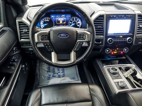 Used 2021 Ford Expedition XLT image 14