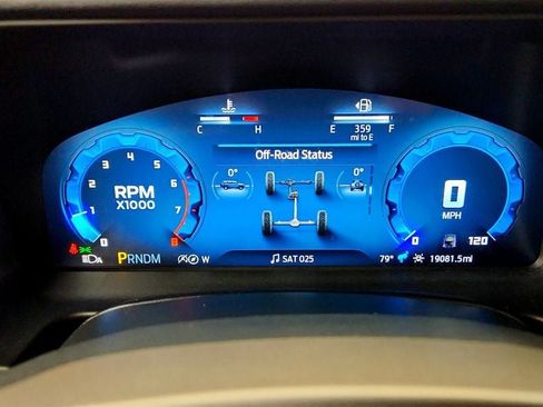 Used 2025 Ford Bronco Outer Banks AWD/4WD image 14