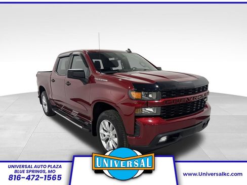 Used 2020 Chevrolet Silverado 1500 Custom w/ Custom Convenience Package AWD/4WD image 1