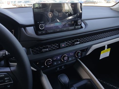 New 2025 Honda Accord SE image 12