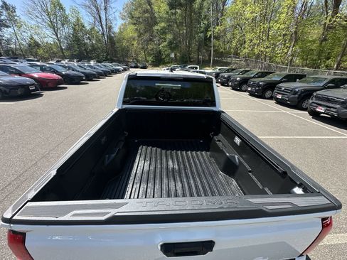 New 2026 Toyota Tacoma SR5 AWD/4WD image 25