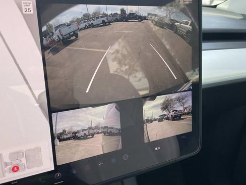 Used 2023 Tesla Model Y Performance image 11