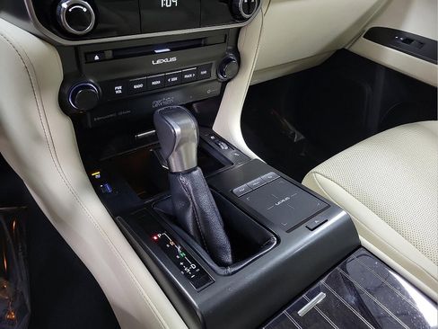 Used 2023 Lexus GX 460 Premium image 14