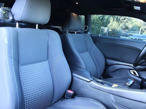 Used 2018 Dodge Challenger SXT RWD image 16