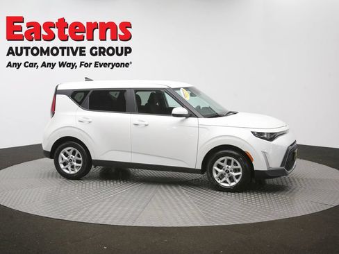 Used 2024 Kia Soul LX w/ Option Group 015 FWD image 44
