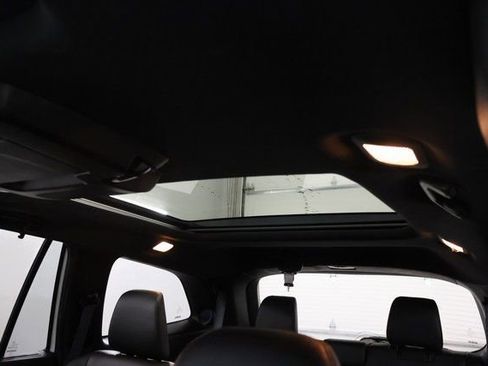 Used 2021 Honda Pilot Black Edition image 13