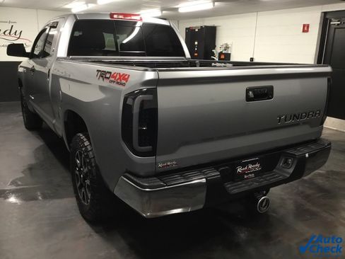 Used 2017 Toyota Tundra SR5 image 7