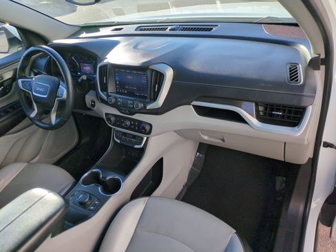 Used 2023 GMC Terrain SLT image 34