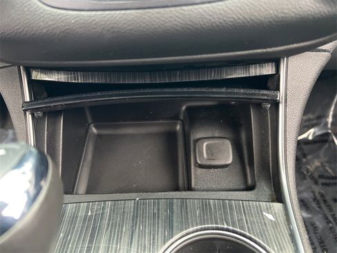 Used 2016 Chevrolet Impala LT w/ Convenience Package image 22