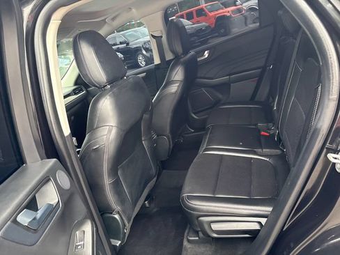 Used 2022 Ford Escape SEL w/ Technology Package AWD/4WD image 22