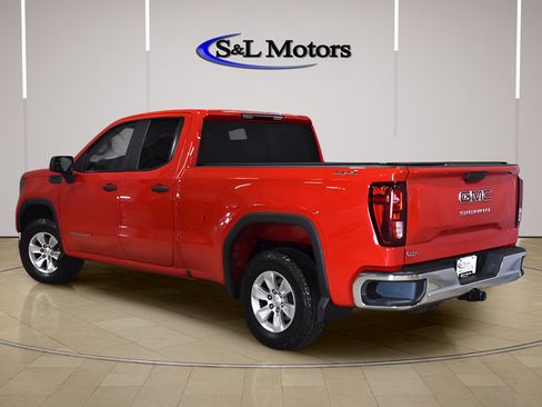 Used 2023 GMC Sierra 1500 Pro w/ Pro Value Package AWD/4WD image 3