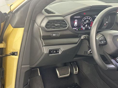 Used 2024 Lamborghini Urus S AWD/4WD image 10