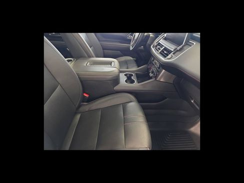 Used 2023 Chevrolet Suburban RST w/ Luxury Package AWD/4WD image 18