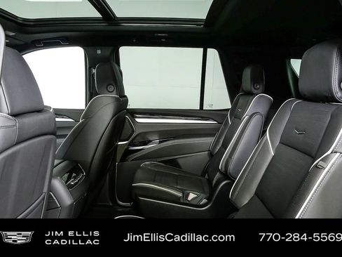 Used 2026 Cadillac Escalade Sport w/ Touring Package image 21