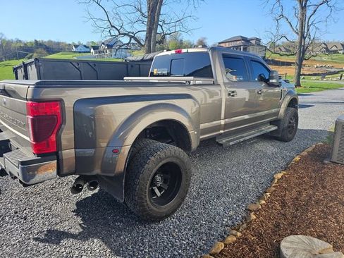 Used 2021 Ford F450 Lariat w/ Lariat Ultimate Package AWD/4WD image 2