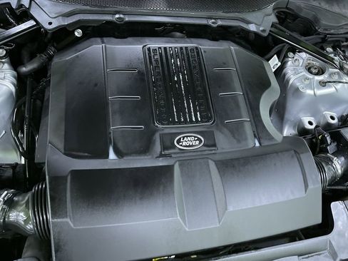 Used 2017 Land Rover Range Rover Sport HSE image 31