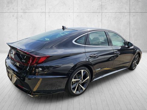 Used 2023 Hyundai Sonata SEL Plus FWD image 10